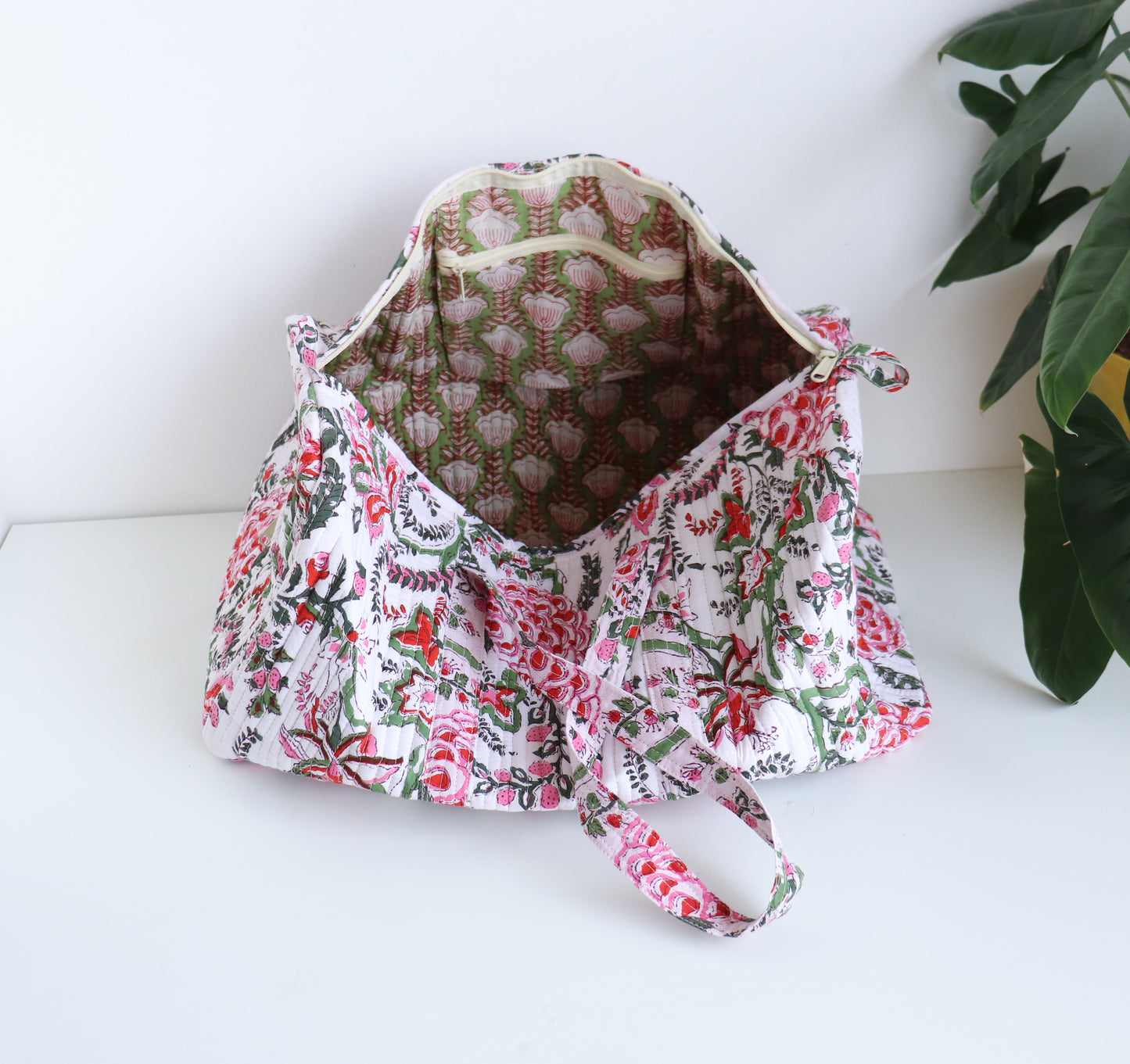 Floral Duffle Bag - White & Red Travel bag
