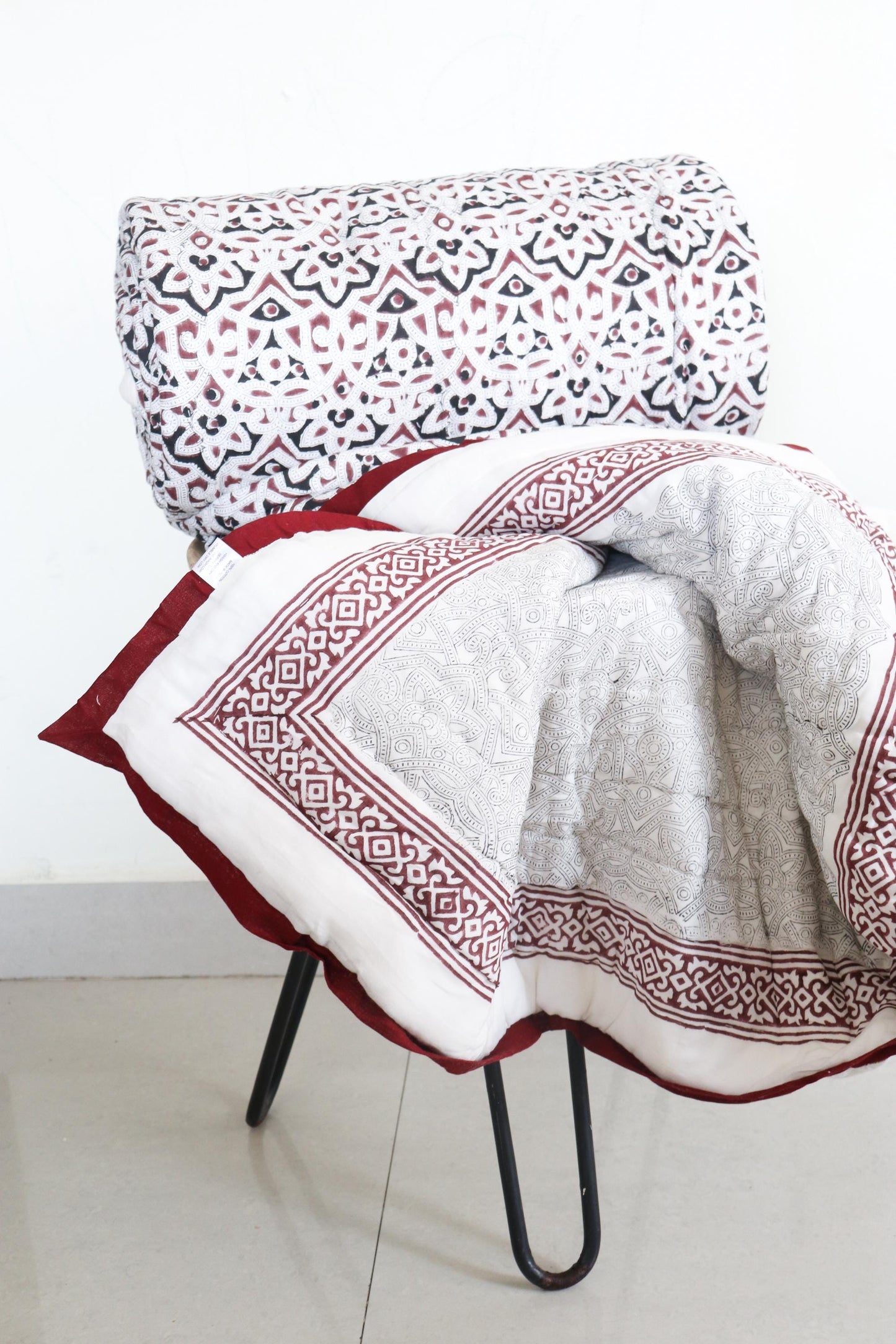 The Kilim Cotton Comforter - Indian Kantha Quilt (Queen/Twin)