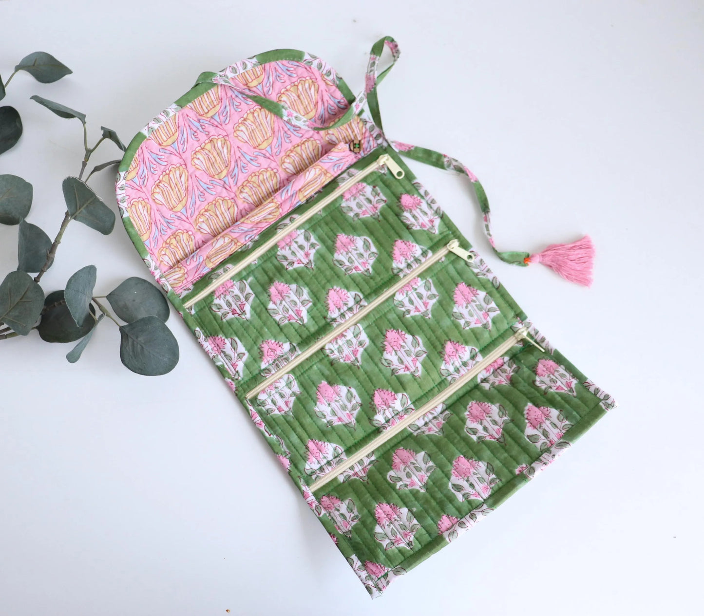 Quilted Green Jewelry Roll