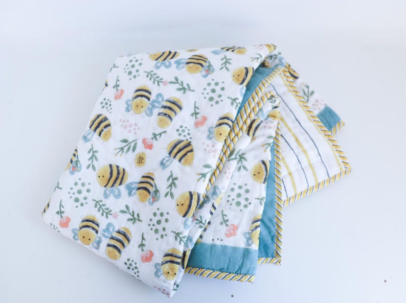 Handmade Bee Toddler Quilt