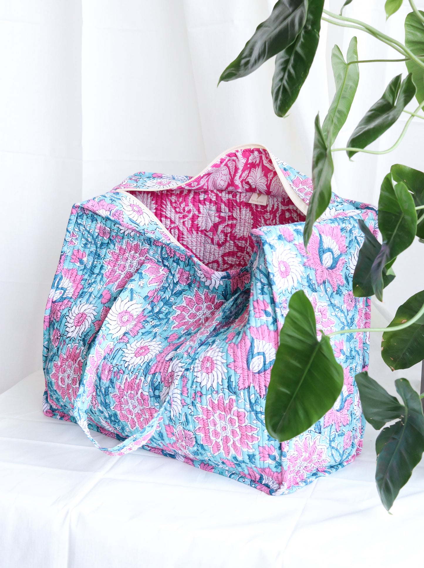 Ultimate Tote Bag - Breeze