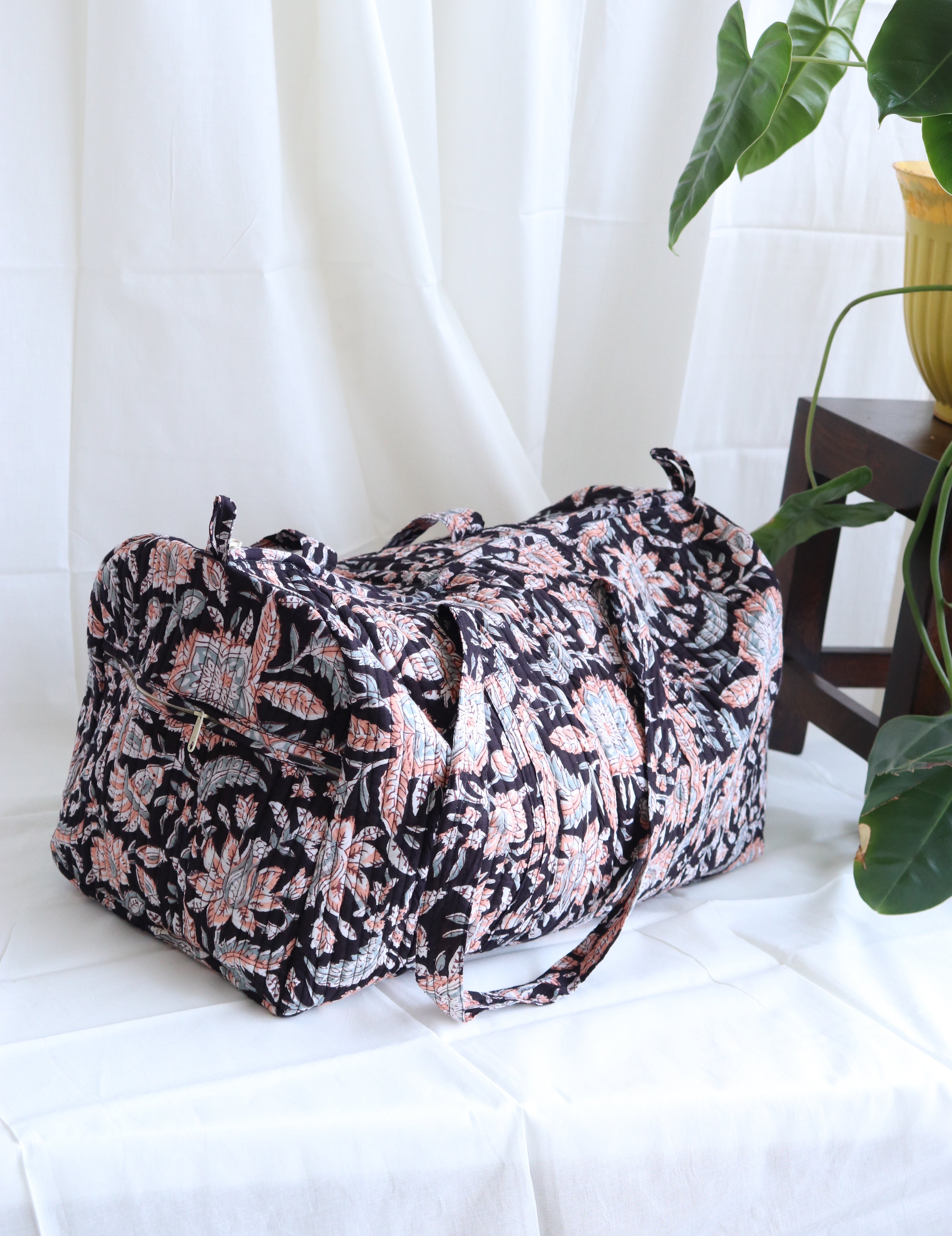 Floral Duffle Bag - Blackcurrant