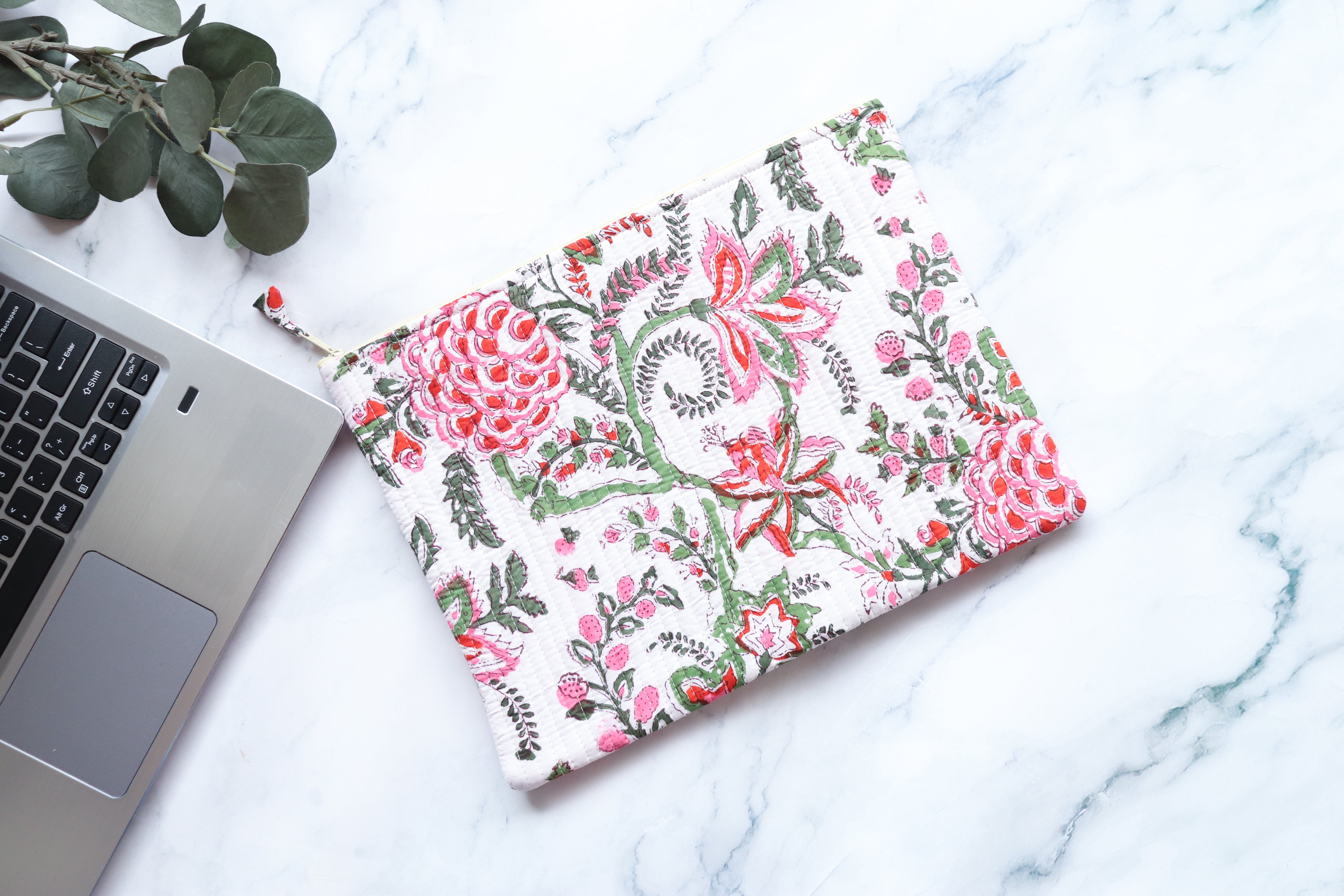 White, Red & Green Laptop Sleeve