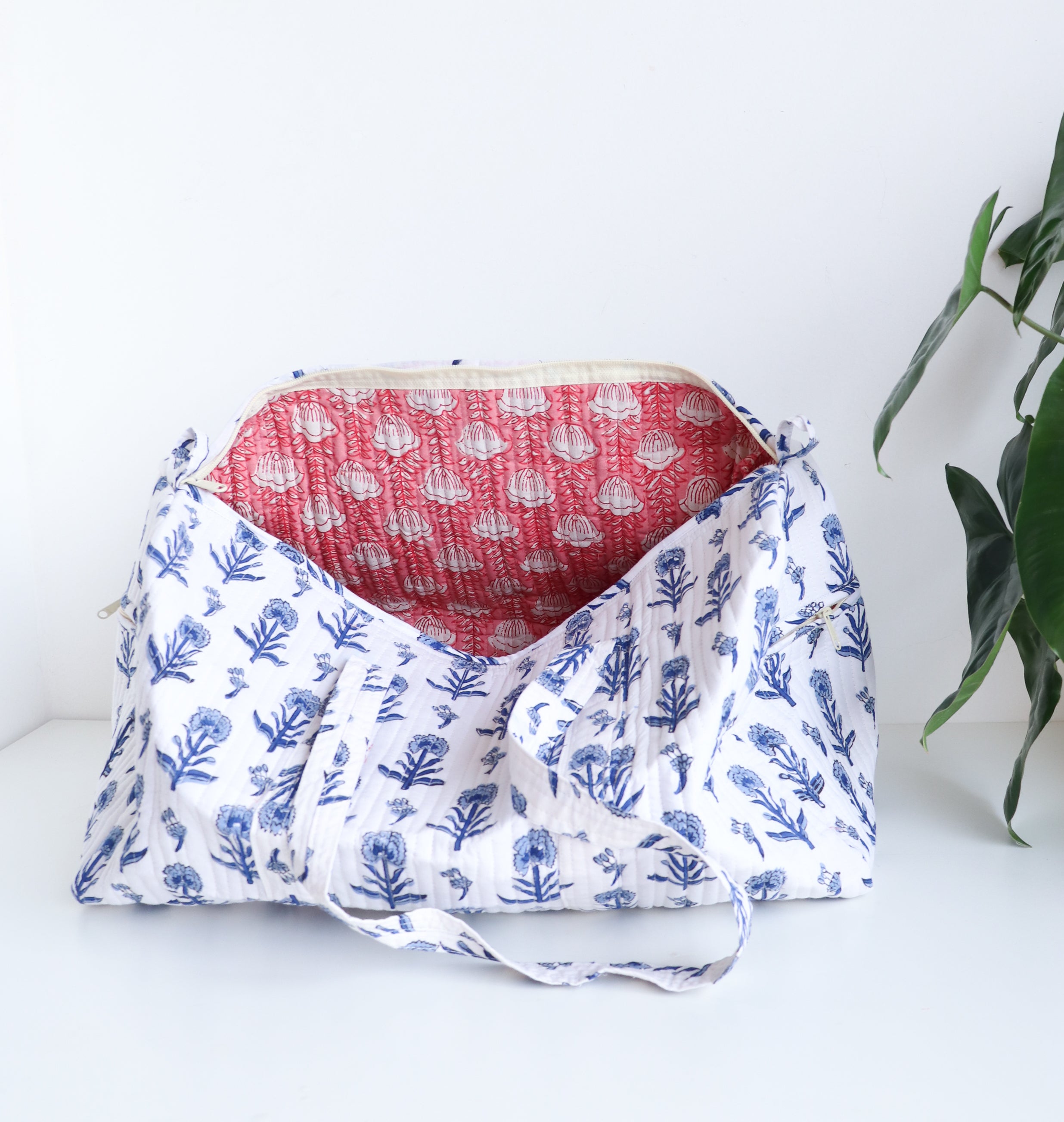 Floral Duffle Bag -  Blue Travel bag