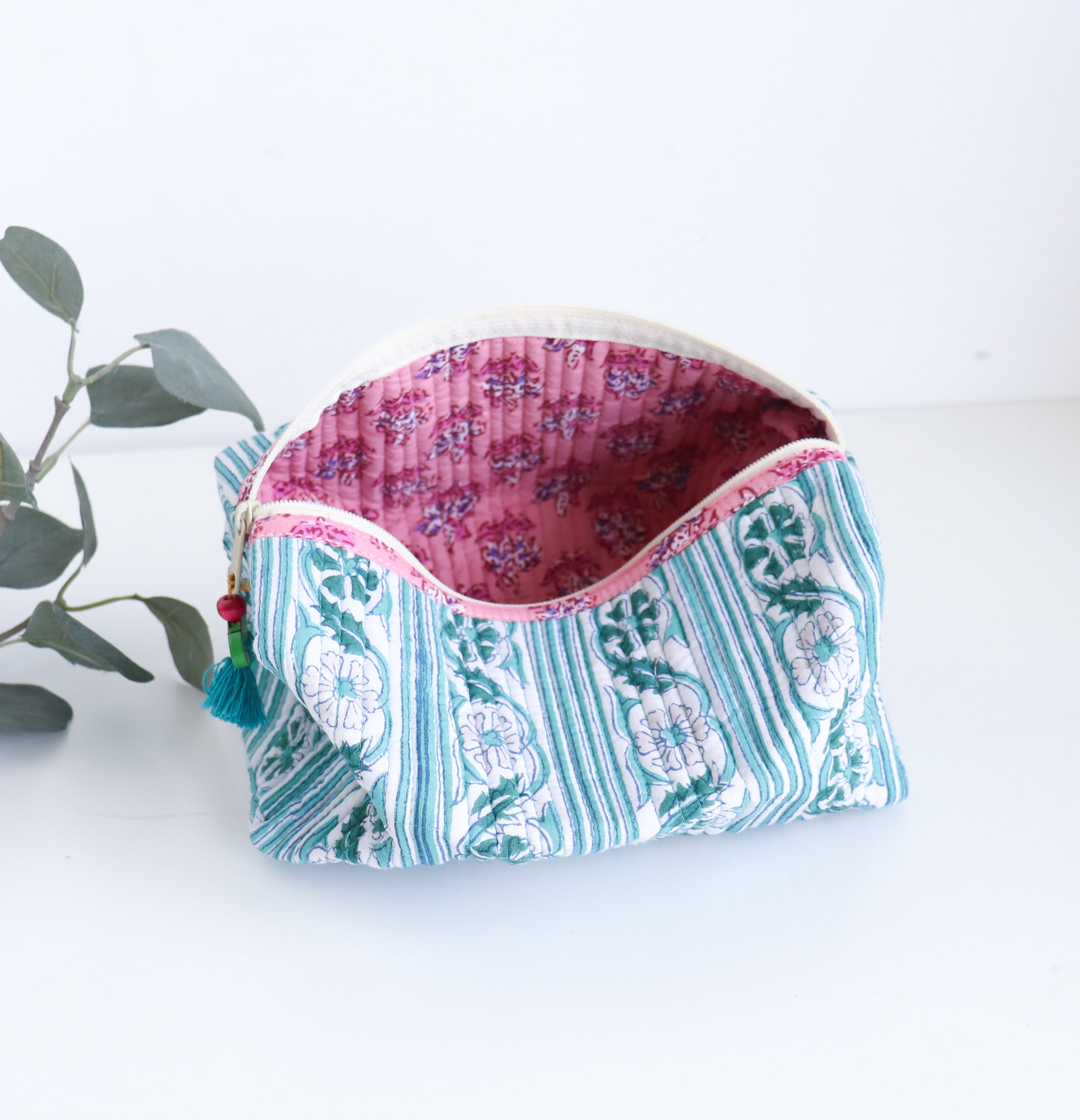 White & Green Floral Quilted Cosmetic Bag