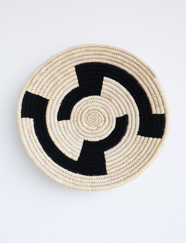 Sunflower Seed Wall Decor: Beautiful Decorative Plates for a Touch of Nature
