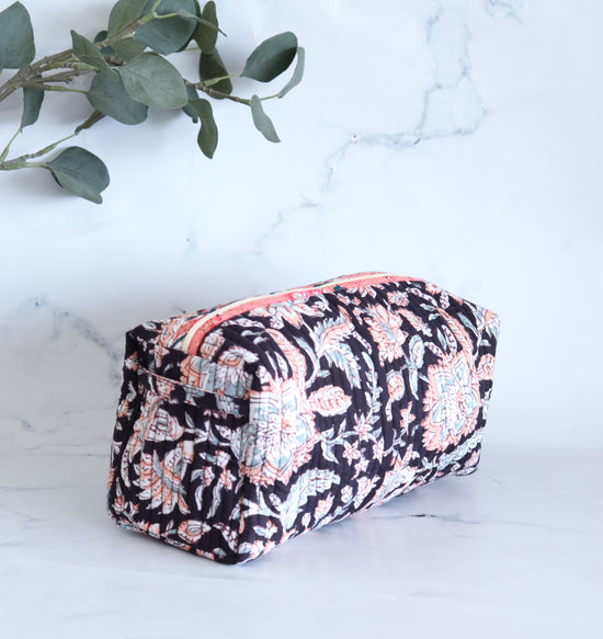 Floral Quilted Makeup Bag - Blackcurrant