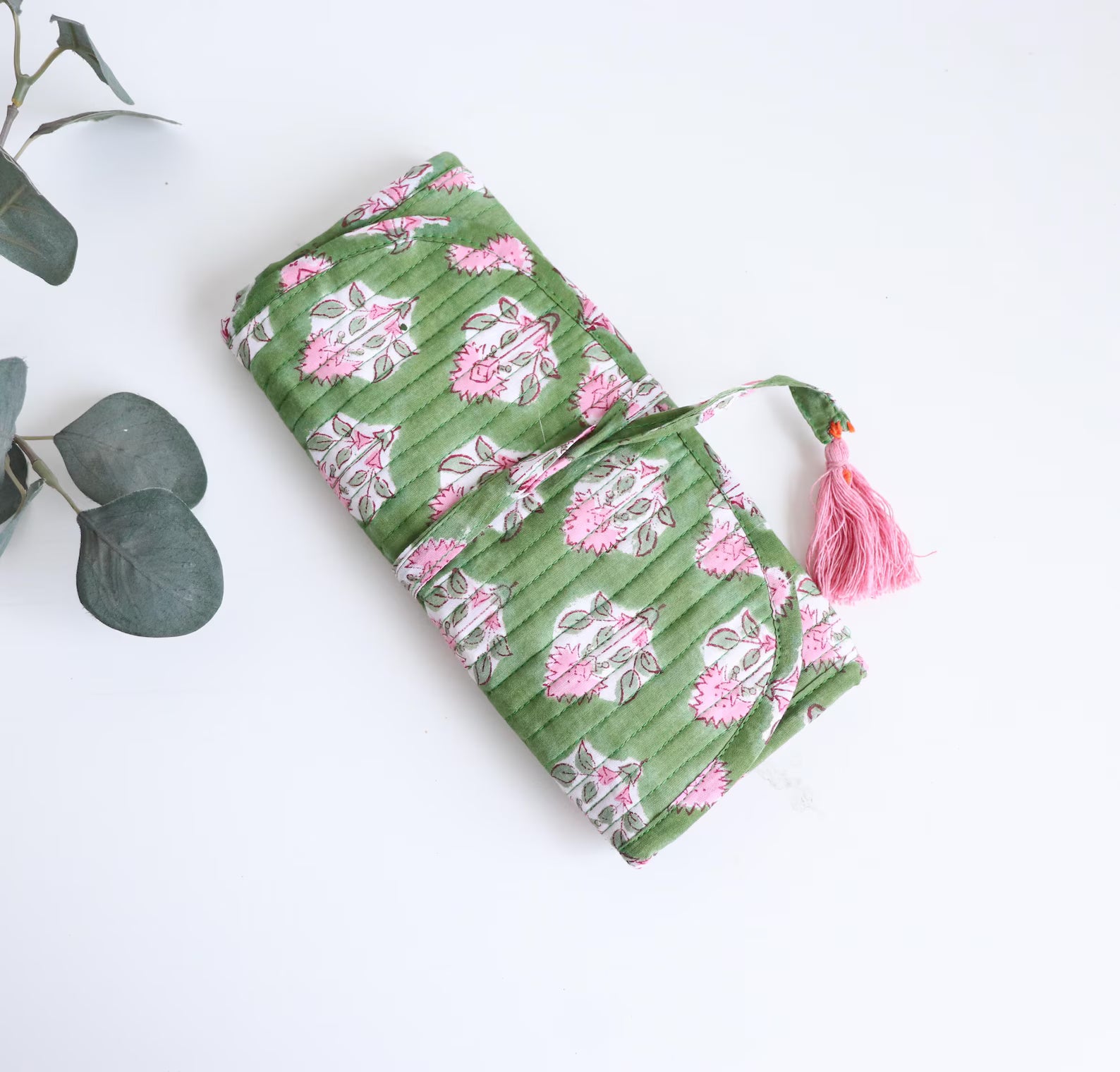 The Heirloom Jewelry Roll - Green