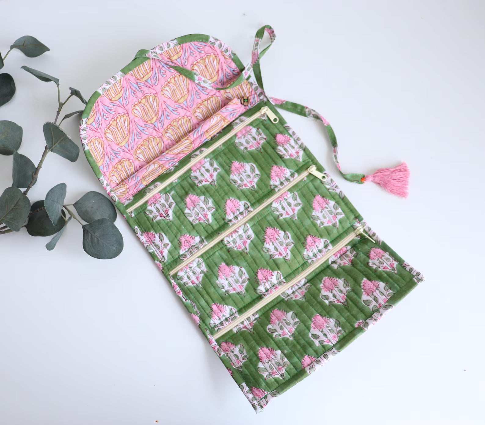 The Heirloom Jewelry Roll - Green