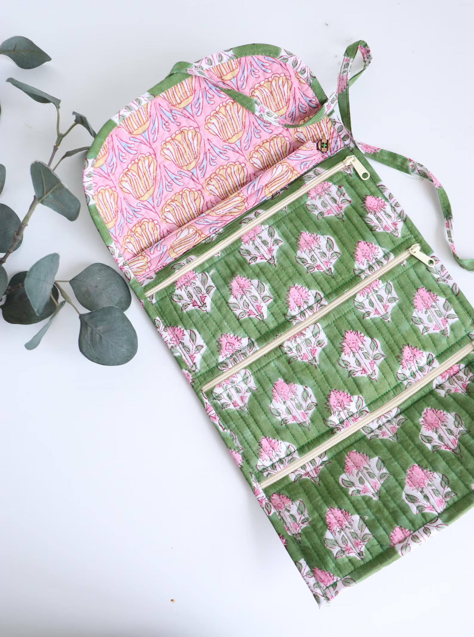 The Heirloom Jewelry Roll - Green