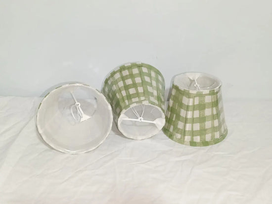 Small Clip-On Gingham Check Lampshade | Handmade Pleated Fabric Lamp Shade | Butterfly Clip Bulb Shade | Mini Table Lamp Shade | Trendy Deco