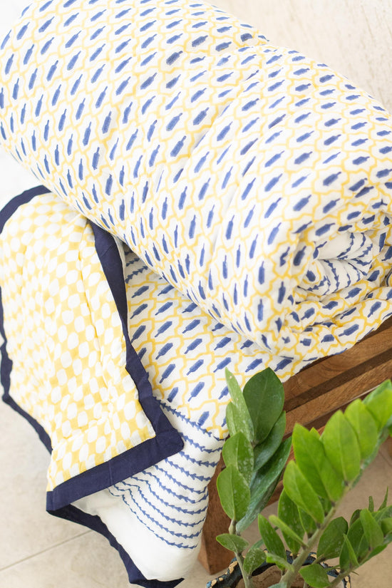 Sunrise Waves Cotton Comforter - Indian Kantha Quilt (Queen)
