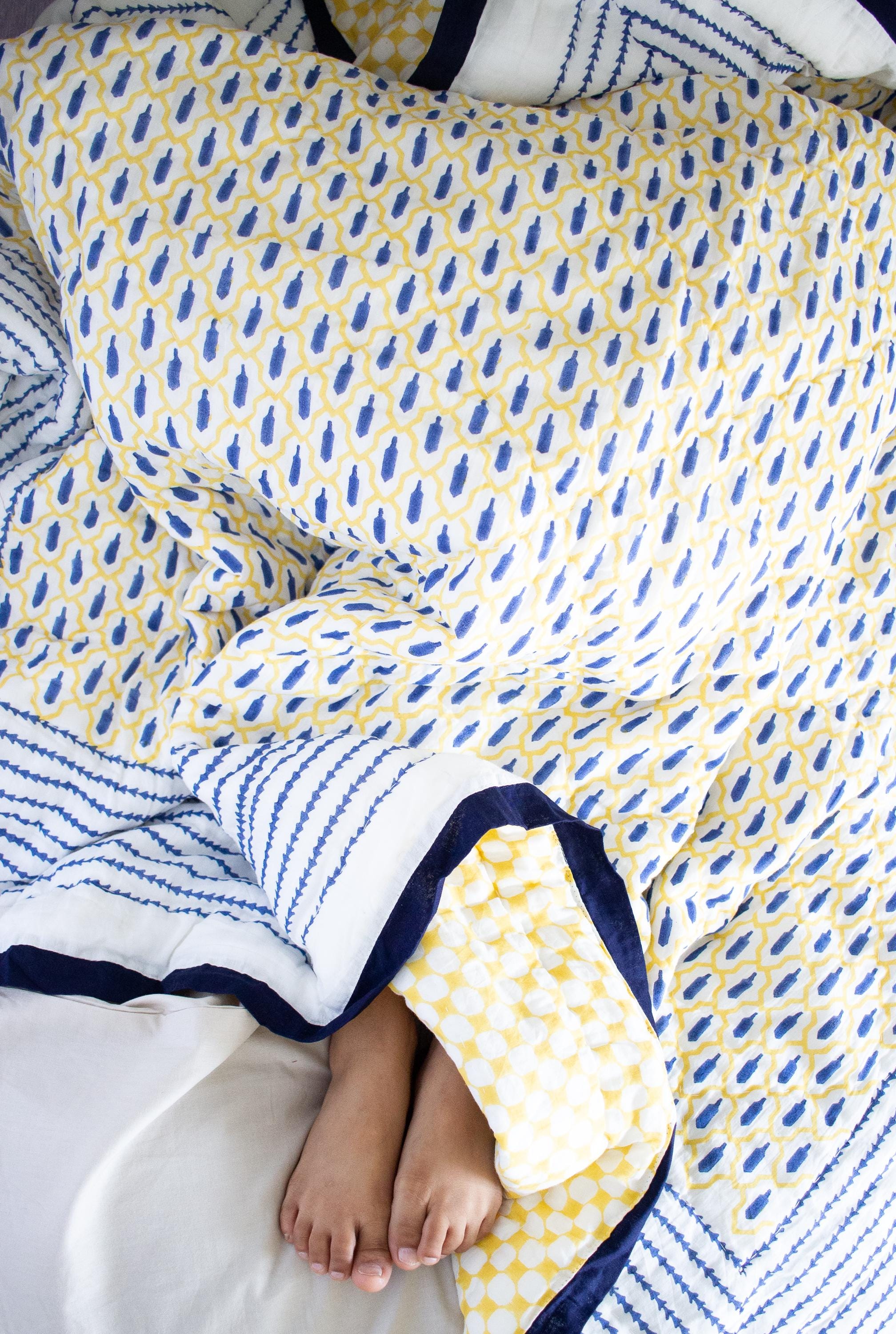 Sunrise Waves Cotton Comforter - Indian Kantha Quilt (Queen)