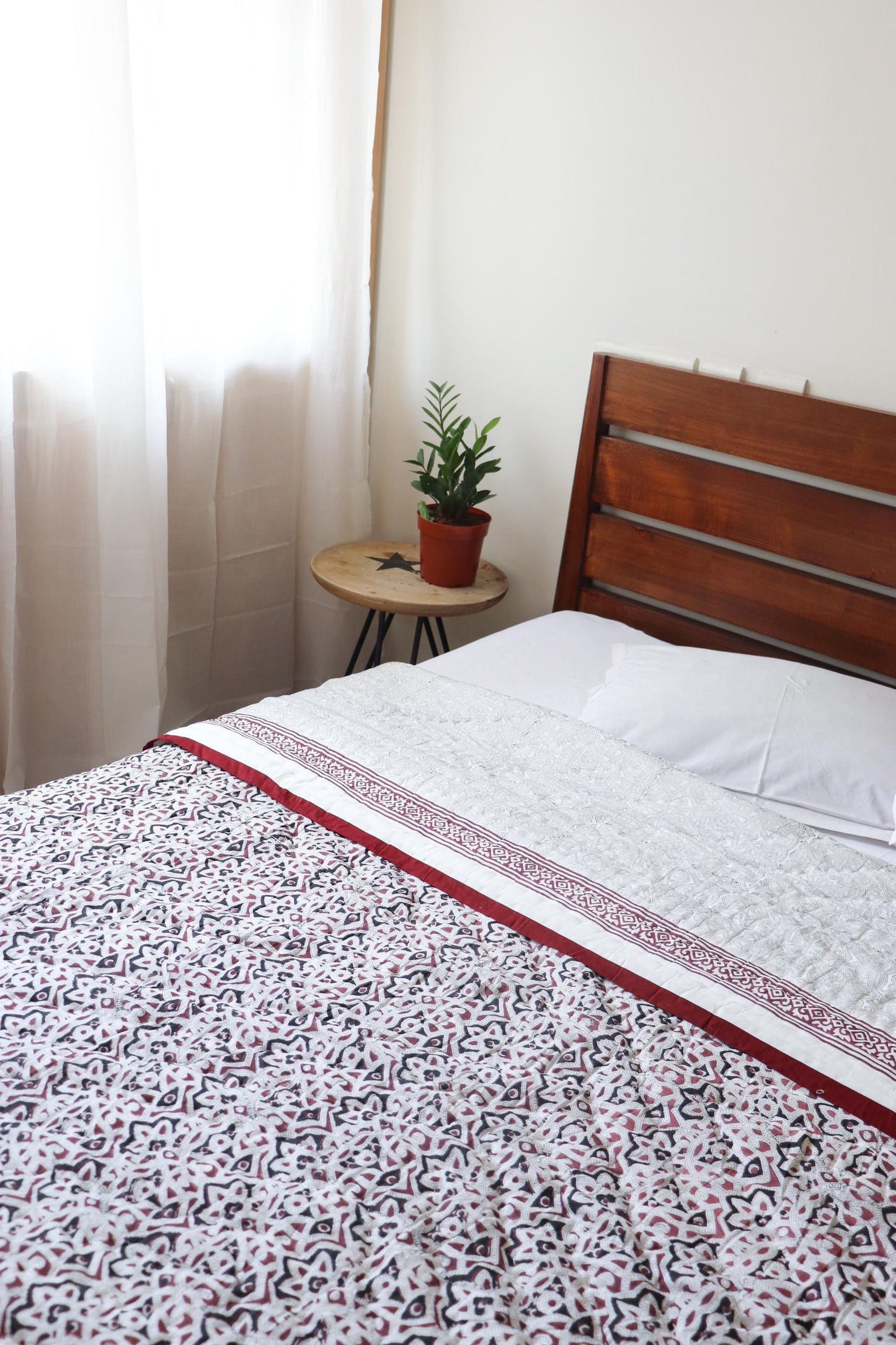 The Kilim Cotton Comforter - Indian Kantha Quilt (Queen/Twin)