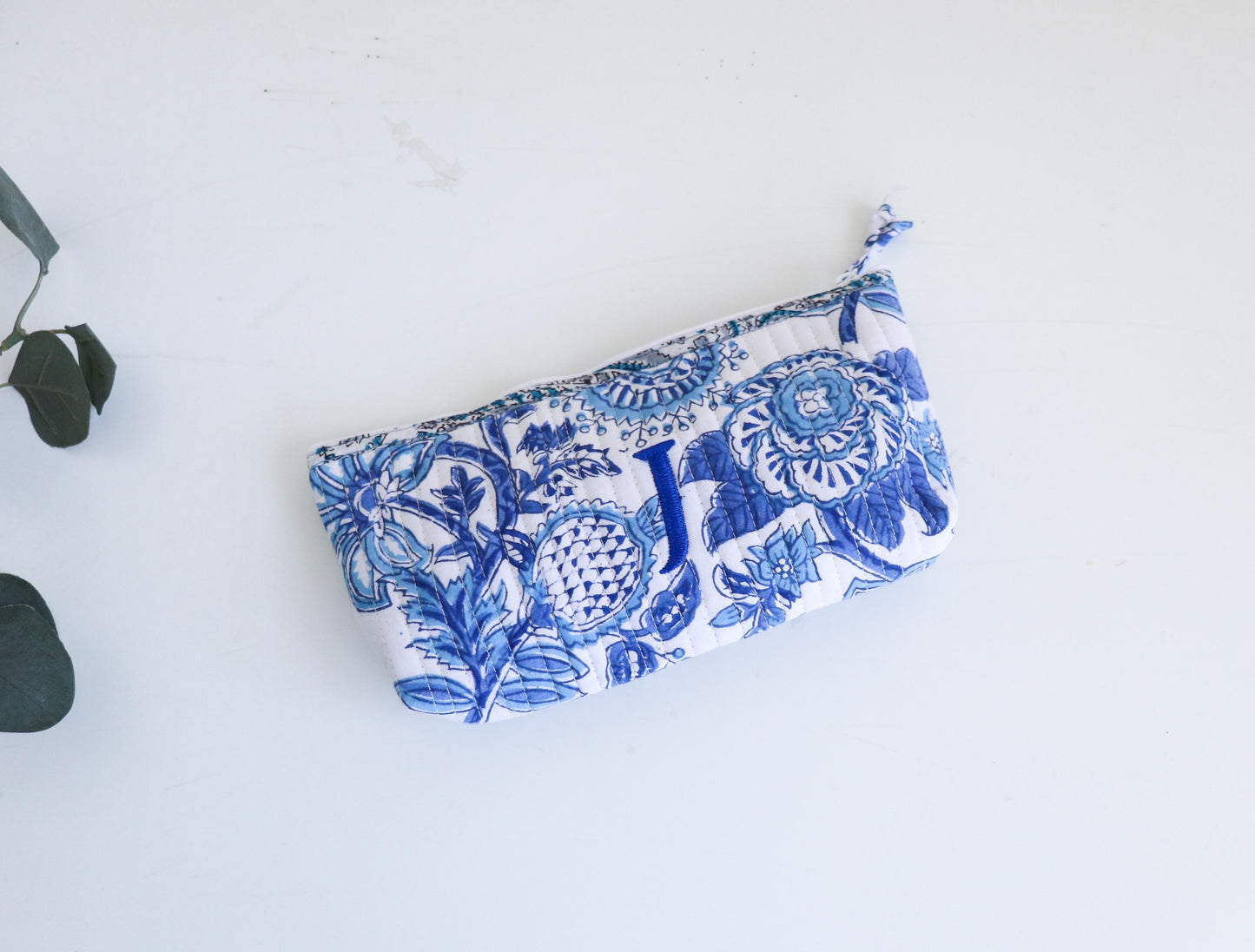 Handmade Floral Makeup Pouch – Personalized Embroidered Toiletry Bag
