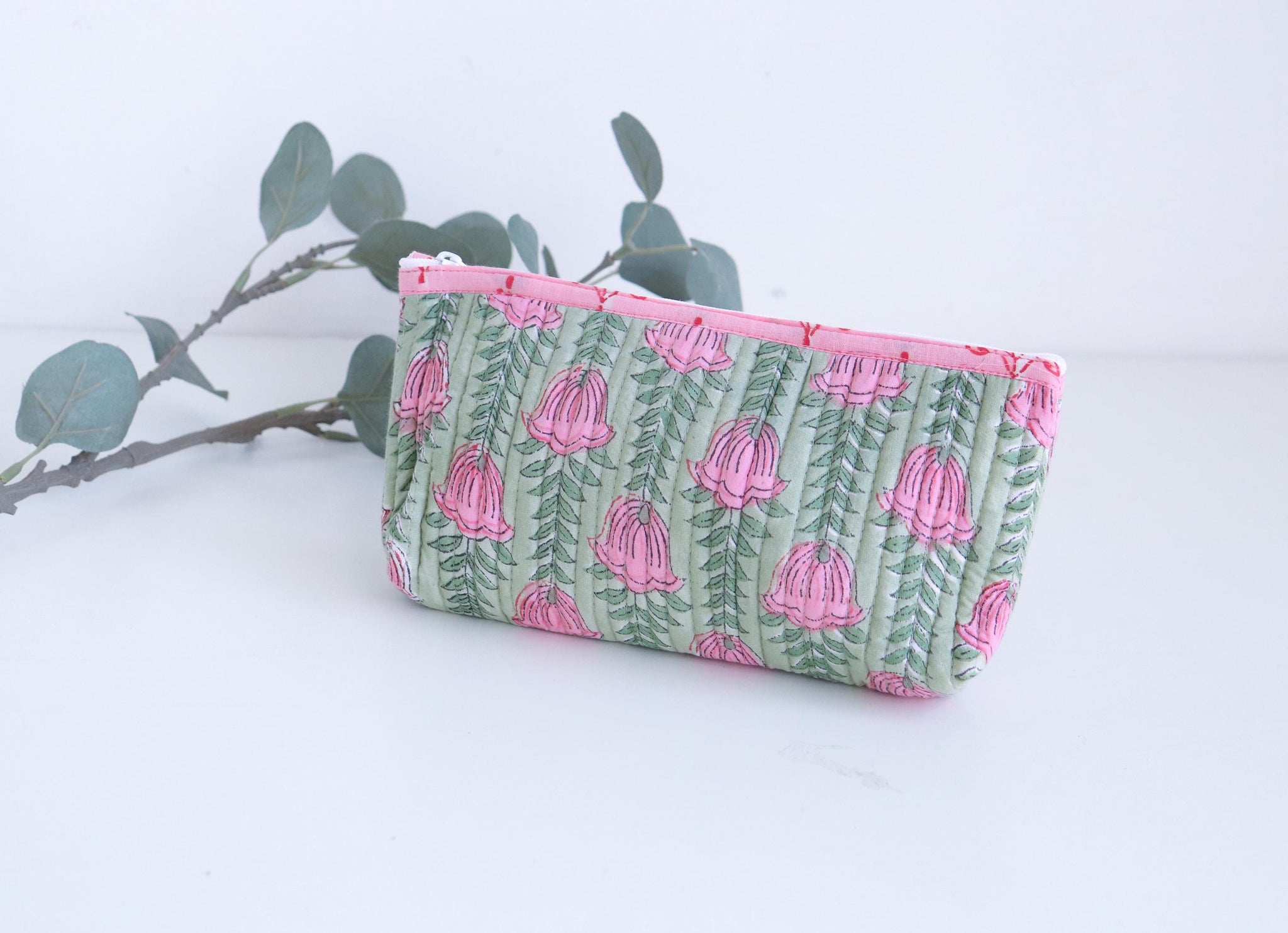 The Everyday Makeup Bag - Green