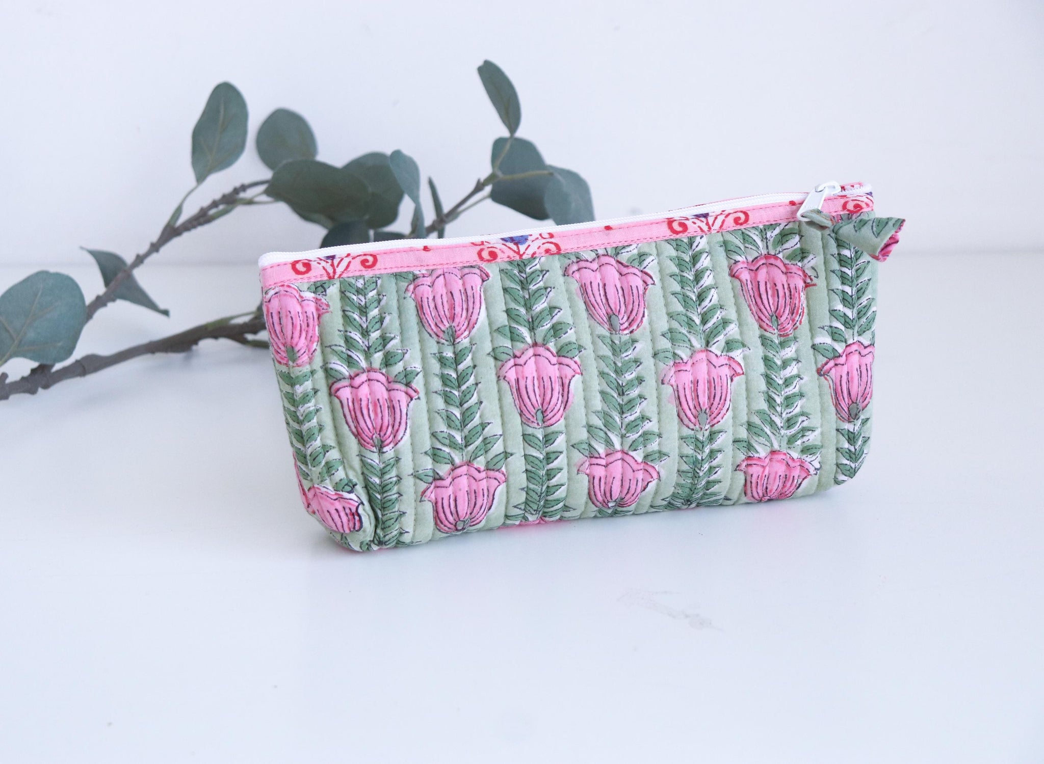 The Everyday Makeup Bag - Green