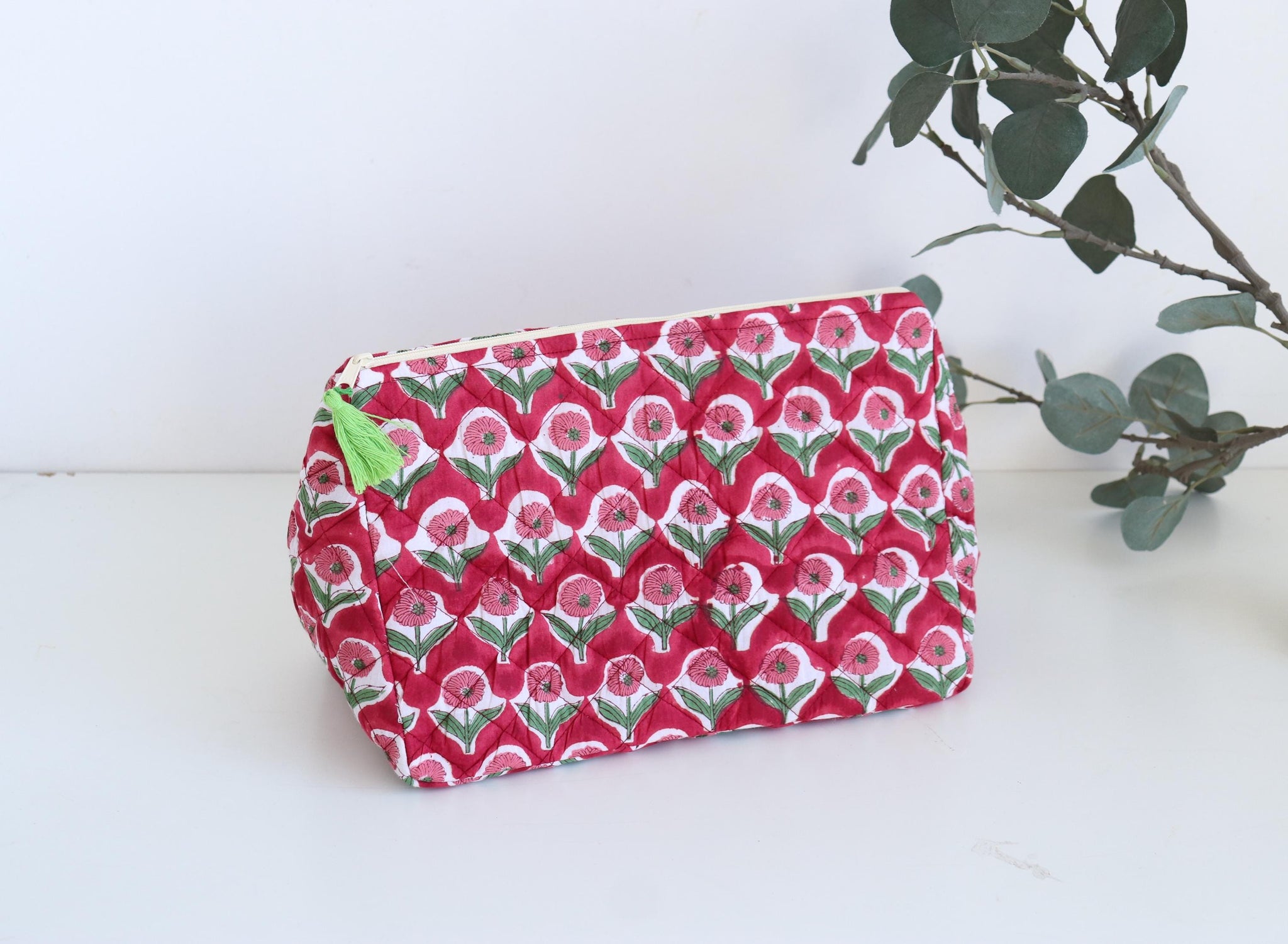 The Triangular Travel Pouch - Red