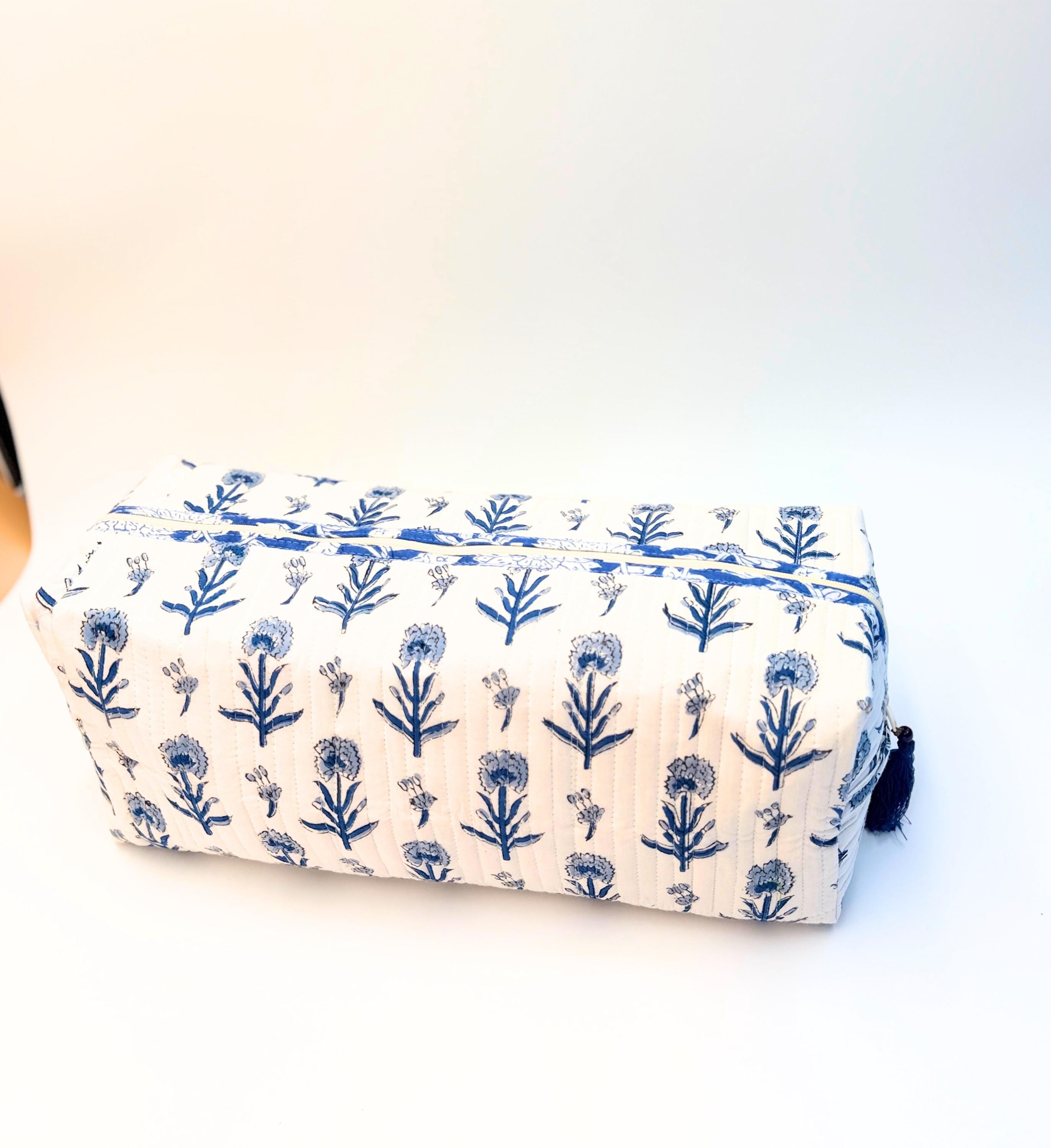 Cute Dyson Airwrap Bag, Travel Hair Dryer Storage Bag, Portable Hair Accessories Travel Case, Quilted Block Print Cotton Hair Tool Organize
