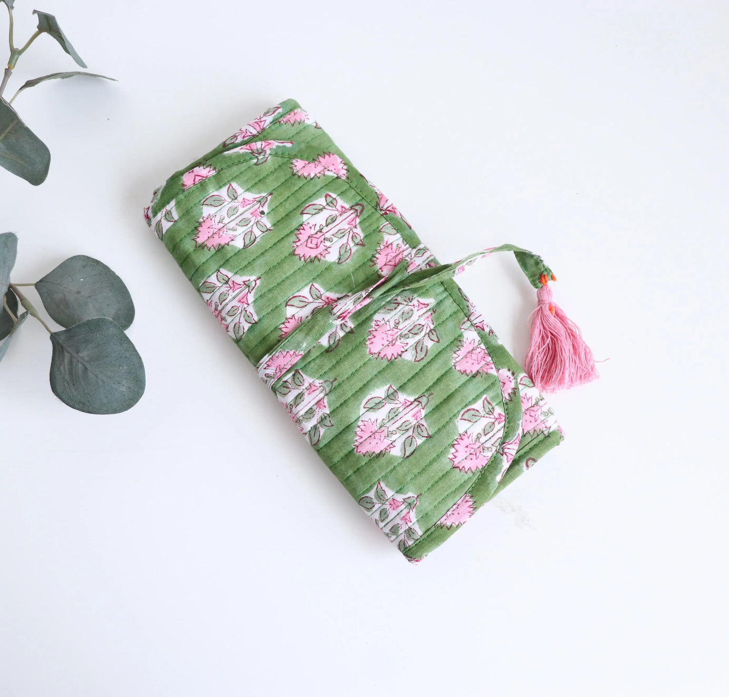 Quilted Green Jewelry Roll