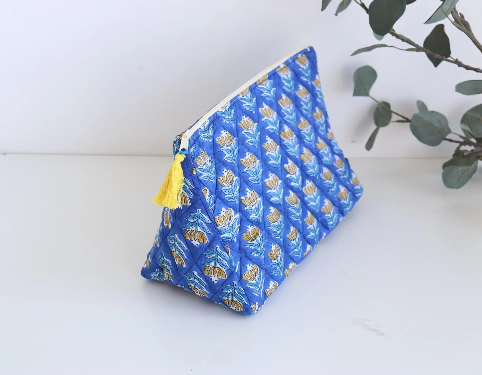 The Triangular Travel Pouch - Blue