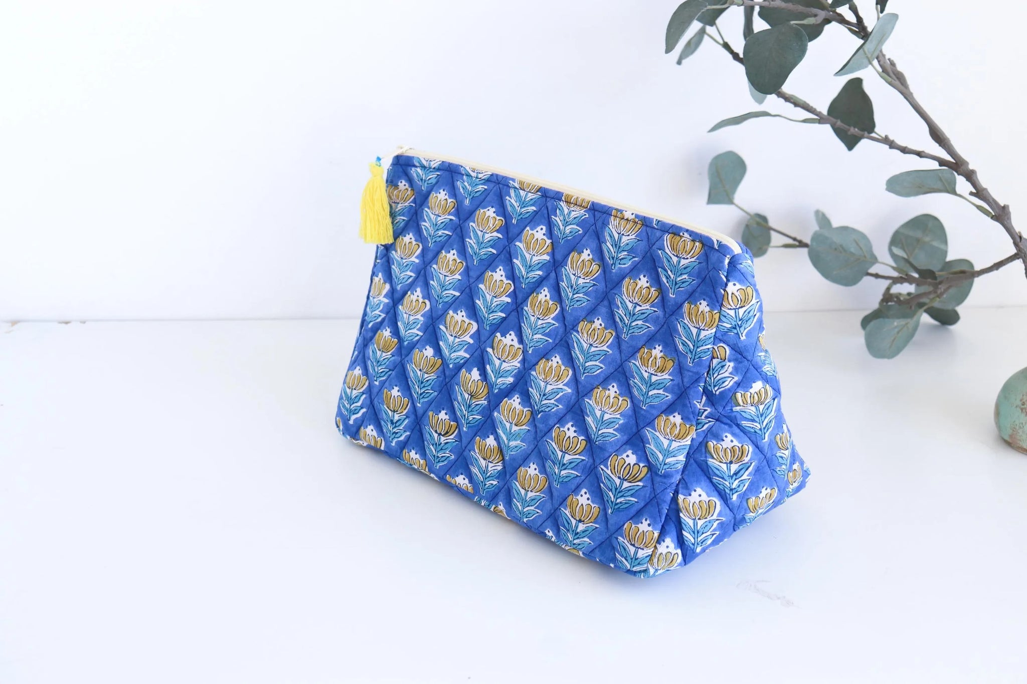 The Triangular Travel Pouch - Blue